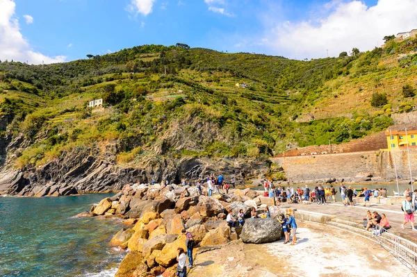 Vernazza Italy May 2016 Colorful Buildings Riviera Square Vernazza Vulnetia — Stock Photo, Image