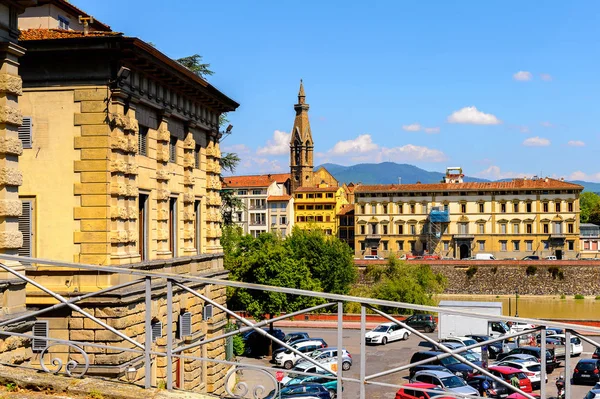 Floransa, İtalya - 6 Mayıs 2016: Toskana'nın başkenti Floransa'nın Mimarisi