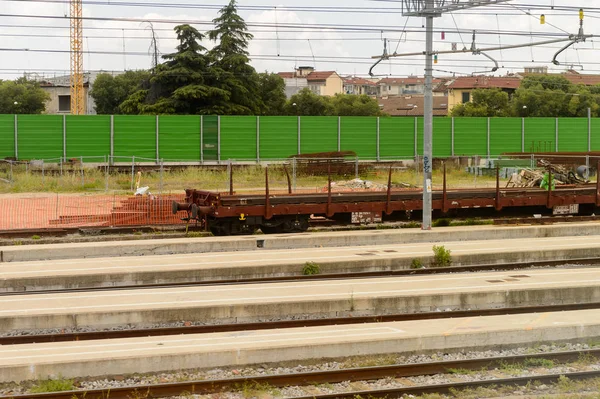 Florencia Italia Mayo 2016 Trenitalia Empresa Tren Movimiento Cerca Florencia —  Fotos de Stock