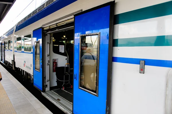 Florens Italien Maj 2016 Trenitalia Company Tåget Station Nära Florens — Stockfoto