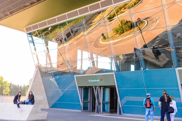 Roma, İtalya - 7 Mayıs 2016: Giardinetti istasyonu, Roma Metrosu, Roma'da metro, İtalya.