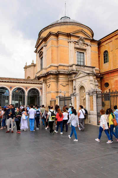 Vaticano Città Del Vaticano Maggio 2016 Cortile Della Pinecona Musei — Foto Stock