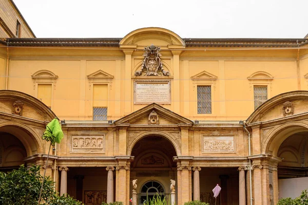 Vatikan, Vatikan - 7 Mayıs 2016: Vatikan Müzesi. 1506 yılında kurulmuştur.