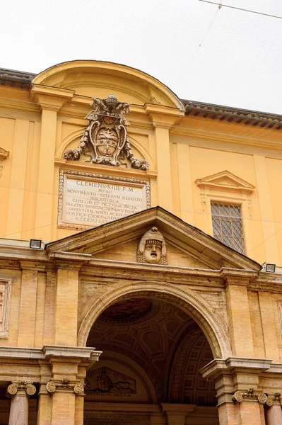 Vatikan, Vatikan - 7 Mayıs 2016: Vatikan Müzesi. 1506 yılında kurulmuştur.