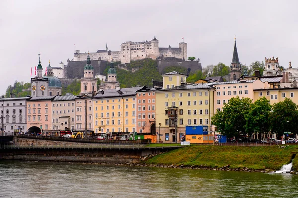 Salzburg Austria Mayo 2016 Hermosa Arquitectura Salzburgo Por Noche Austria —  Fotos de Stock