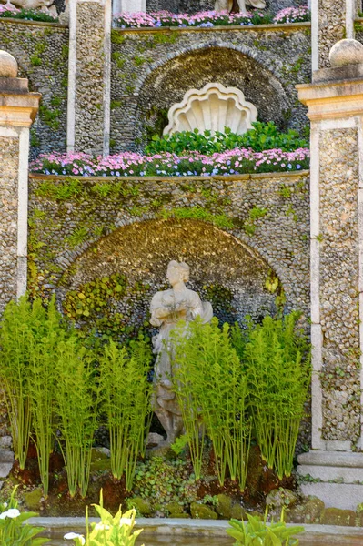 イソラベラ イタリア 3016 イソラベラの宮殿ボロメオの庭園 ボロメオはミラノの重要な家族です — ストック写真