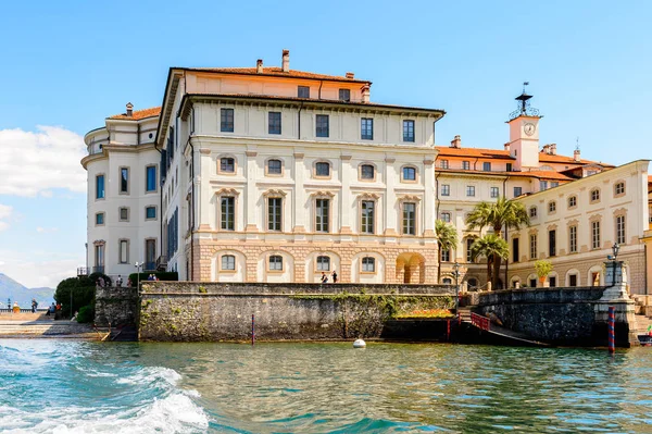 Isola Bella, İtalya - 3 Mayıs 3016: Bella Adası, Kuzey İtalya'daki Lago Maggiore Borromean Adalarından biri