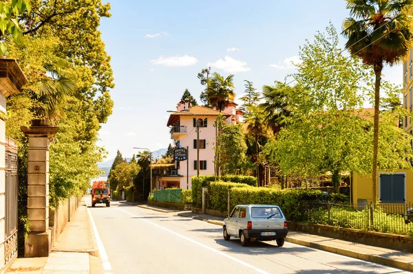 Stresa, İtalya - 3 Mayıs 2016: Stresa, Maggiore Gölü kıyısında bir kasaba, Verbano-Cusio-Ossola, Piedmont, İtalya