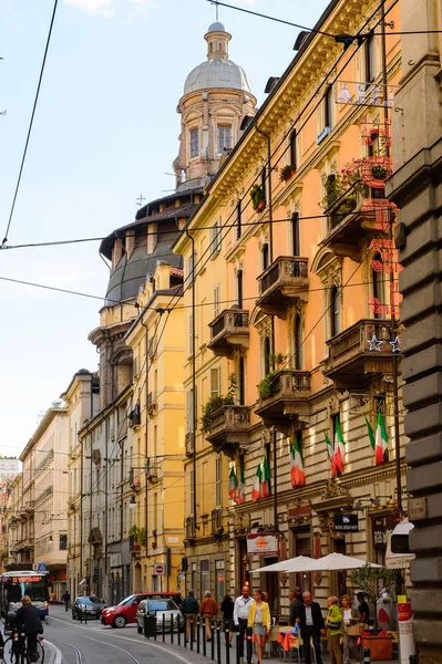 Torino, İtalya - 3 Mayıs 2016: Torino'nun merkezinin mimarisi, Piedmont, İtalya. Torino İtalya'nın bir iş ve kültür merkezidir