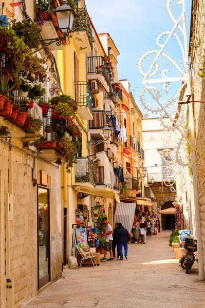 バーリ イタリア 2016年5月9日 イタリアのバーリの旧市街の狭い通り バーリはアドリア海の首都プーリア地方です — ストック写真