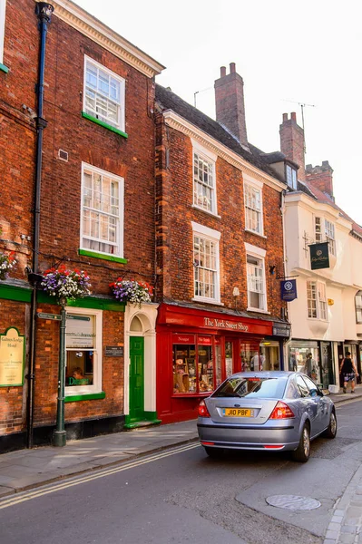 York, İngiltere - 19 Temmuz 2016: York'un Mimarisi, tarihi surlu bir şehir, North Yorkshire, İngiltere.