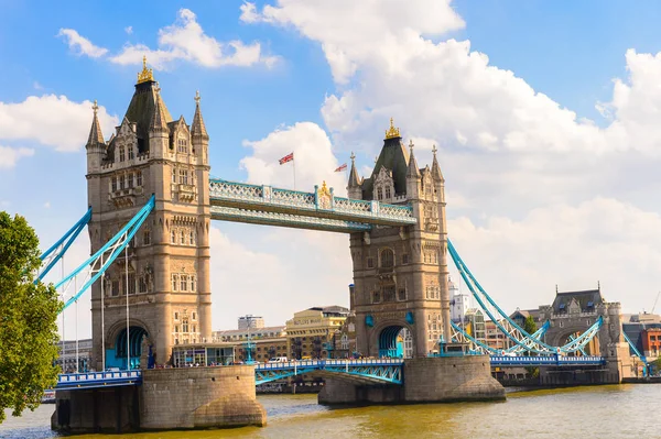 Londres Inglaterra Jul 2016 Puente Torre Cerca Del Palacio Real —  Fotos de Stock