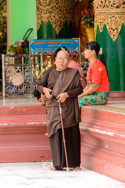 Yangon Myanmar Ago 2016 Viejo Budista Birmano Identificado Templo Local — Foto de Stock