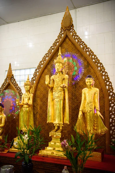 缅甸仰光 2016年8月24日 缅甸仰光巴汉镇最著名的佛教寺院乔赫塔提佛寺 — 图库照片