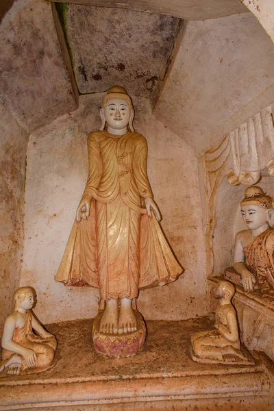 Yinmabin Myanmar Srpen 2016 Socha Buddhy Phowintaungu Buddhistický Jeskynní Komplex — Stock fotografie