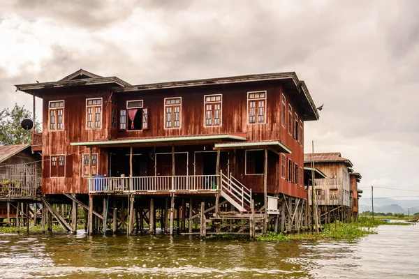 Inle Lake Myanmaru Srpen 2016 Krásný Výhled Inpawkhon Vesnici Nad — Stock fotografie