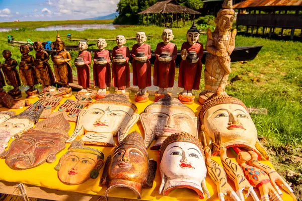 Inle Lake Myanmar Ago 2016 Estátuas Mercado Inle Sap Lago — Fotografia de Stock