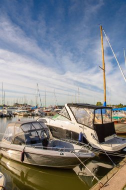 Helsinki, Finlandiya - 12 Eylül 2016: Finlandiya'nın başkenti Helsinki limanında turistik kruvazör.