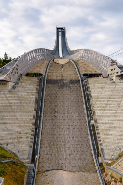 Oslo, Norveç - 16 Eylül 2016: Holmenkollen kayakla atlama (Ulusal Arena), Oslo'nun simgesi.