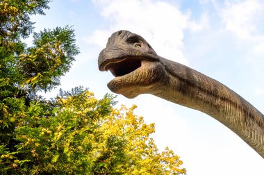 Bratislava, Slovakya - 28 Eylül 2016: Brachiosaurus Dinopark'ta, Bratislava, Slovakya'nın gözde mekanlarından biri.