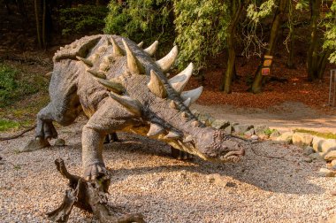 Bratislava, Slovakya - 28 Eylül 2016: Bratislava, Slovakya'nın gözde mekanlarından dinopark.