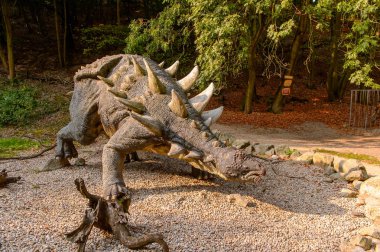 Bratislava, Slovakya - 28 Eylül 2016: Bratislava, Slovakya'nın gözde mekanlarından dinopark.
