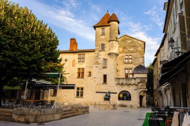 Perigueux, Fransa - 11 Ekim 2016: Perigueux, Fransa. Kasaba, Bir Roma Katolik piskoposluğunun merkezidir..