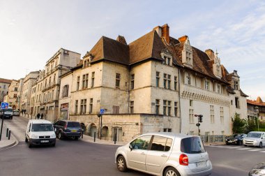 Perigueux, Fransa - 11 Ekim 2016: Perigueux Mimarisi, Fransa. Kasaba, Bir Roma Katolik piskoposluğunun merkezidir..
