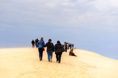 La Teste-De-Buch, Fransa -Eki 12, 2016: Pilat Dune (Grande Dune du Pilat), Avrupa'nın en yüksek kum ulağı.