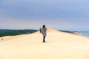 La Teste-De-Buch, Fransa -Eki 12, 2016: Pilat Dune (Grande Dune du Pilat), Avrupa'nın en yüksek kum ulağı.
