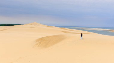 La Teste-De-Buch, Fransa -Eki 12, 2016: Pilat Dune (Grande Dune du Pilat), Avrupa'nın en yüksek kum ulağı.