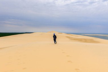 La Teste-De-Buch, Fransa -Eki 12, 2016: Pilat Dune (Grande Dune du Pilat), Avrupa'nın en yüksek kum ulağı.