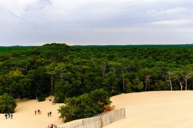 La Teste-De-Buch, Fransa -Eki 12, 2016: Pilat Dune (Grande Dune du Pilat), Avrupa'nın en yüksek kum ulağı.