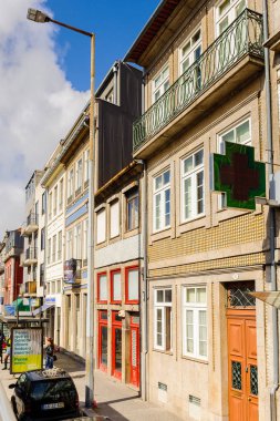 Porto, Portekiz - 21 Haziran 2014: Portekiz'in ikinci büyük şehri olan Porto'nun mimarisi 2001 yılında Avrupa Kültür Başkenti olarak adlandırıldı