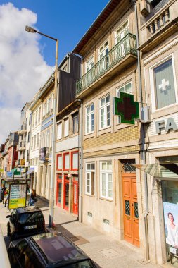 Porto, Portekiz - 21 Haziran 2014: Portekiz'in ikinci büyük şehri olan Porto'nun mimarisi 2001 yılında Avrupa Kültür Başkenti olarak adlandırıldı