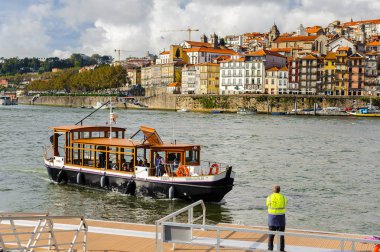 Porto, Portekiz - 21 Haziran 2014: Porto Douro Vadisi, Portekiz'in ikinci büyük şehri ve 2001 yılında Avrupa Kültür Başkenti olarak adlandırıldı