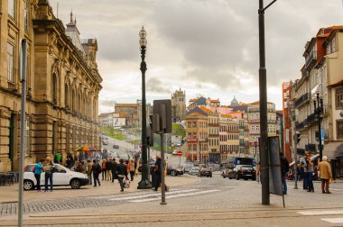 Porto, Portekiz - 21 Haziran 2014: Portekiz'in ikinci büyük şehri olan Porto'nun mimarisi 2001 yılında Avrupa Kültür Başkenti olarak adlandırıldı