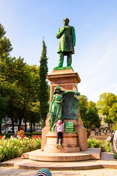 Ελσίνκι Φινλανδία Σεπ 2016 Μνημείο Στο Ελσίνκι Φινλανδία Ελσίνκι Επιλέχθηκε — Φωτογραφία Αρχείου