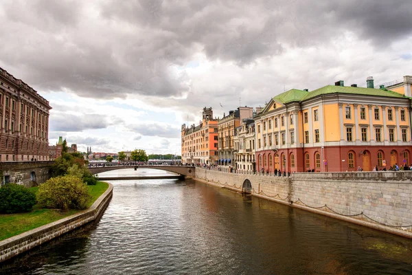 Stockholm, İsveç - 13 Eylül 2016: Stockholm, İsveç'in merkezinin arhitecture'u. Stockholm İskandinavya'nın en kalabalık şehridir.