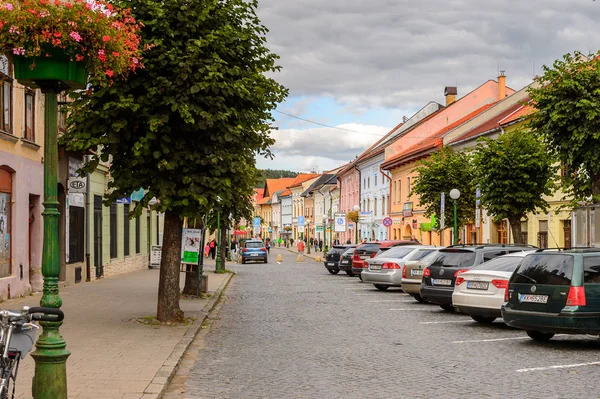 Kezmarok, Slovakya - 26 Eylül 2016: Kezmarok,Slovakya, Spis bölgesinde küçük bir kasaba, Poprad nehri.