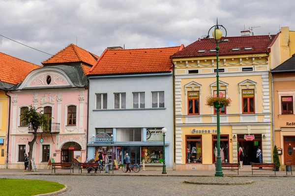 Kezmarok Eslováquia Sep 2016 Casas Coloridas Rua Principal Kezmarok Eslováquia — Fotografia de Stock