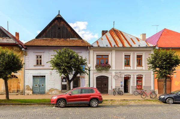 Kezmarok Slovaquie Sep 2016 Maisons Colorées Sur Rue Principale Kezmarok — Photo