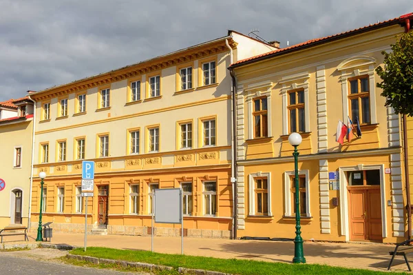 Kezmarok Slowakei September 2016 Bunte Häuser Der Hauptstraße Von Kezmarok — Stockfoto