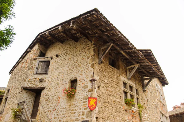 法国佩鲁日 2016年10月11日 法国佩鲁日斯阿希特克图 一个中世纪城墙小镇 一个受欢迎的旅游景点 — 图库照片