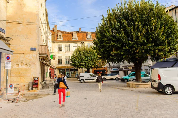 Perigueux, Fransa - 11 Ekim 2016: Perigueux, Fransa. Kasaba, Bir Roma Katolik piskoposluğunun merkezidir..