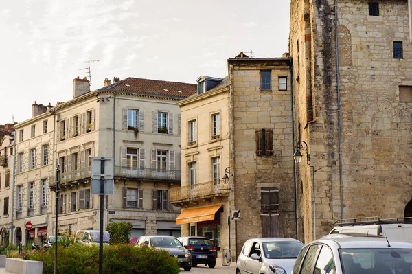 Perigueux, Fransa - 11 Ekim 2016: Perigueux Mimarisi, Fransa. Kasaba, Bir Roma Katolik piskoposluğunun merkezidir..
