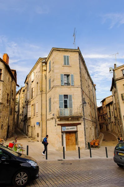 Perigueux, Fransa - 11 Ekim 2016: Perigueux Mimarisi, Fransa. Kasaba, Bir Roma Katolik piskoposluğunun merkezidir..