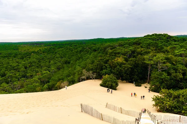 La Teste-De-Buch, Fransa -Eki 12, 2016: Pilat Dune (Grande Dune du Pilat), Avrupa'nın en yüksek kum ulağı.