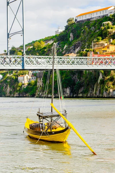 ポルト ポルトガル 2014年6月21日 ポルトガル第2の都市ポルトのドウロ川を渡るドン ルイス1号橋は 2001年にヨーロッパ文化首都と呼ばれました — ストック写真