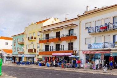 Nazare, Portekiz - 15 Ekim 2016: Nasıra, Portekiz. Bu Silver Coast (Costa de Prata en popüler sahil beldelerinden biridir)